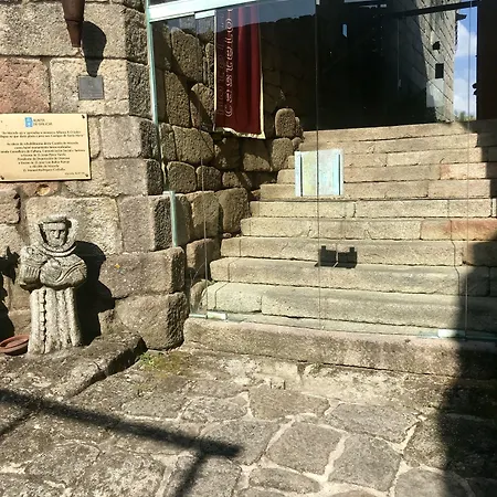 Monumento Castelo De Maceda