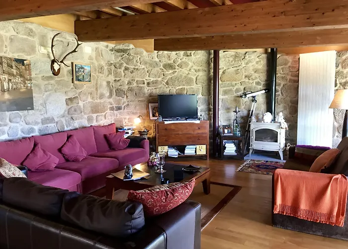 Monumento Castelo De Maceda