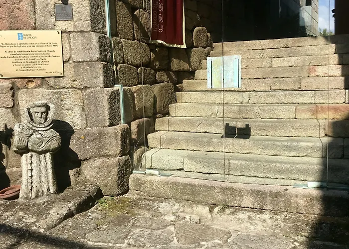 Monumento Castelo De Maceda