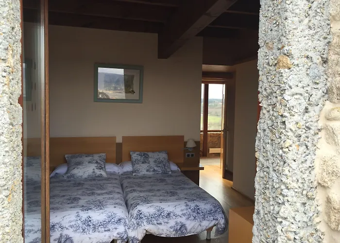 Monumento Castelo De 3*