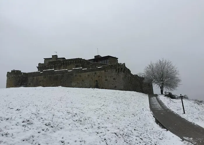 Monumento Castelo De 3*