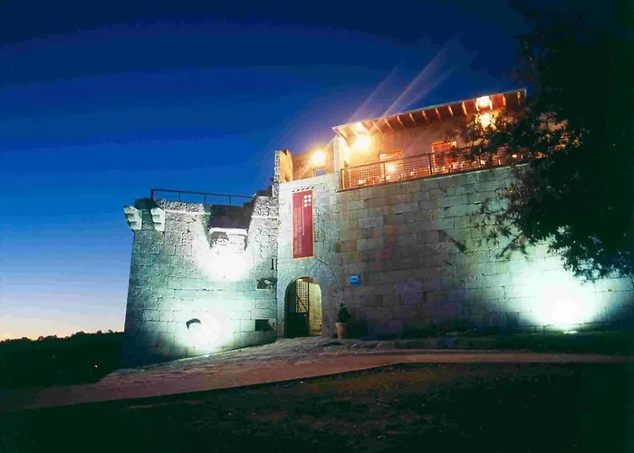 Hotel Monumento Castelo De 3*