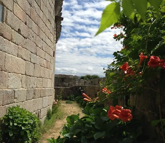 Hotel Monumento Castelo De Maceda